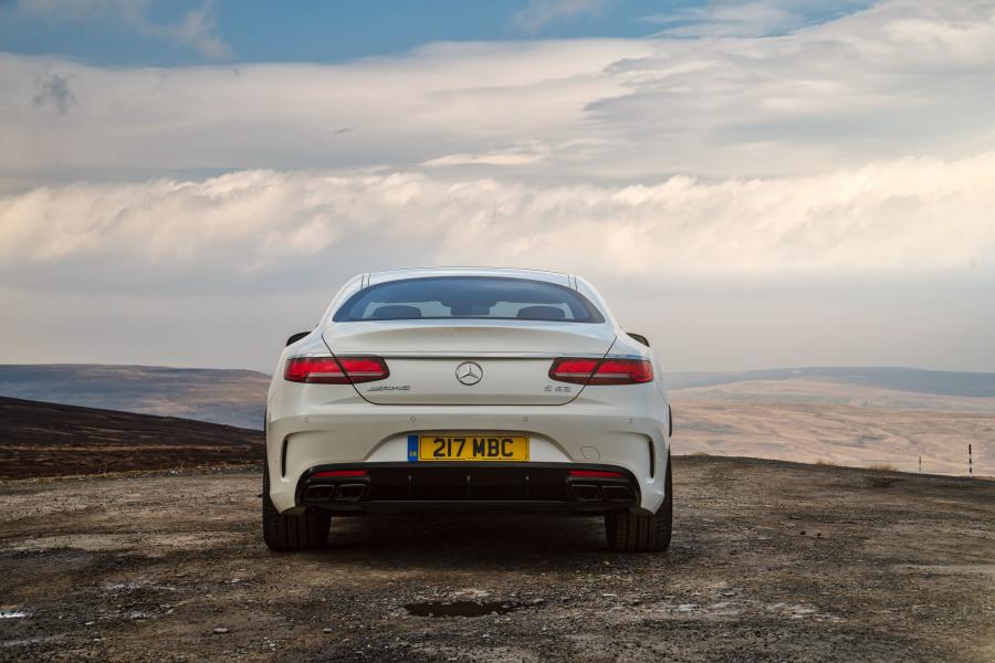  Mercedes-AMG S63 4Matic+ Coupe (C217) 2018 года  (UK) (фото 24 из 38)
